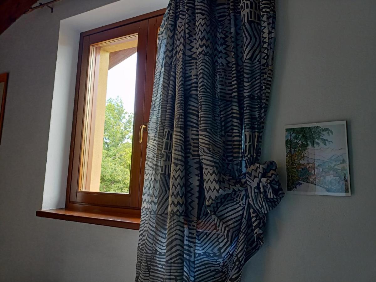 Apartamento Vite Dipinte 1 Bilocale In Langa Novello Exterior foto